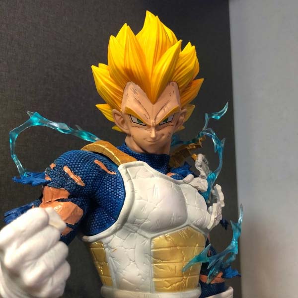 Mô hình Siêu Phẩm Vegeta 3 đầu cực nét có LED 55 cm - Dragon Ball