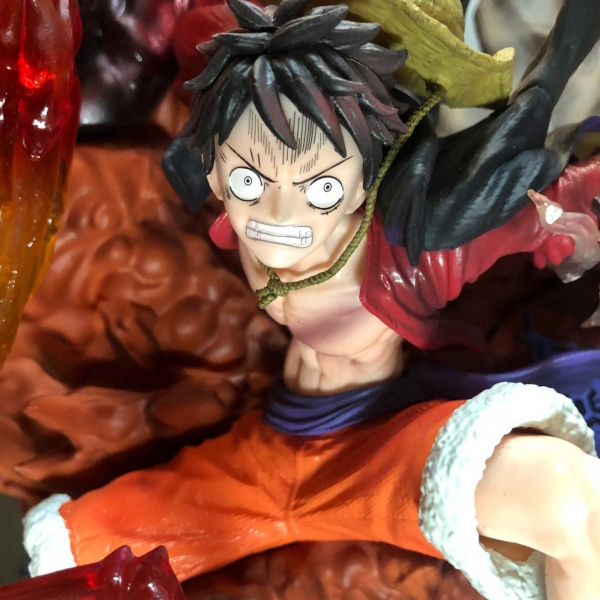 Mô hình Luffy Red Rock 60 cm có LED - One Piece