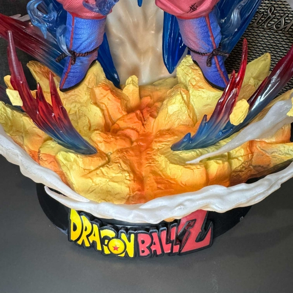 Mô hình Goku SSJ Blue 39 cm - Dragon Ball