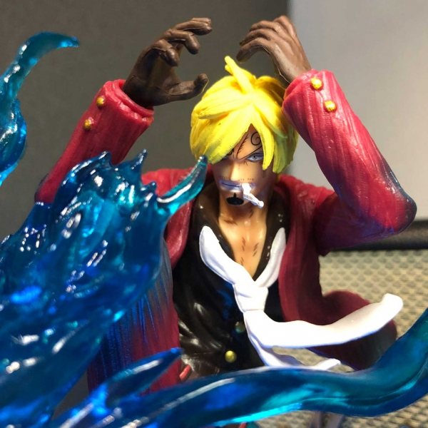 Mô hình Sanji vest đỏ 22 cm có LED - One Piece