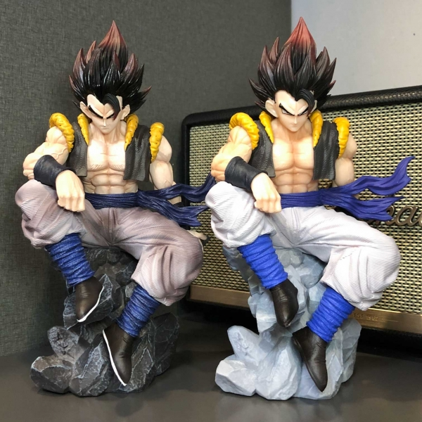 Mô hình Gogeta ngồi chống tay 3 đầu 22 cm - Dragon Ball