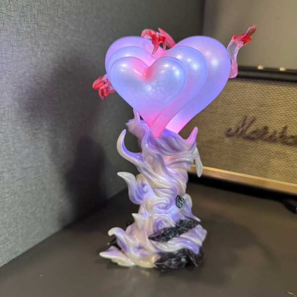 [Bản Full] Mô hình Boa Hancock bắn tim 25 cm có LED - One Piece