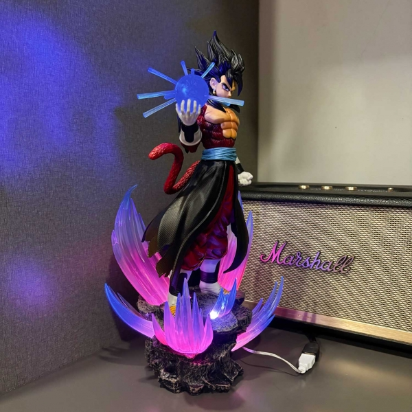 Mô hình Gogeta SSJ4 cầm ngọc 37 cm có LED - Dragon Ball