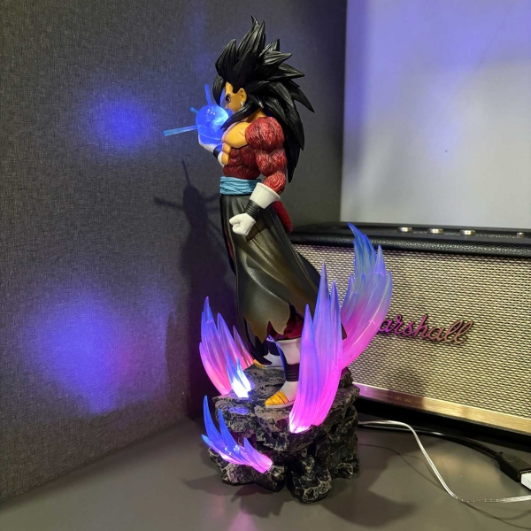 Mô hình Gogeta SSJ4 cầm ngọc 37 cm có LED - Dragon Ball