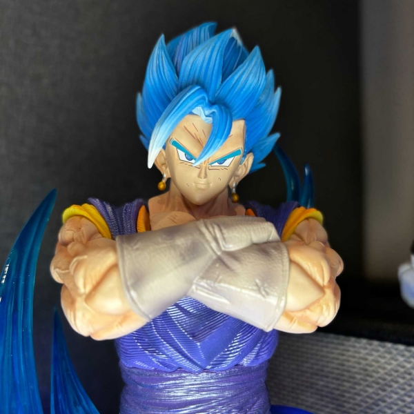 Mô hình Vegito khoanh tay YS studio 30 cm có LED - Dragon Ball