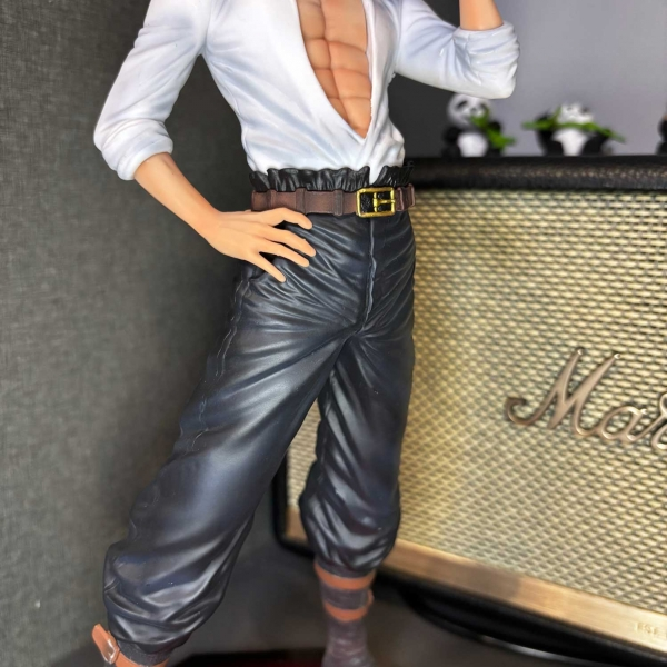 Mô hình Mihawk 29 cm - One Piece