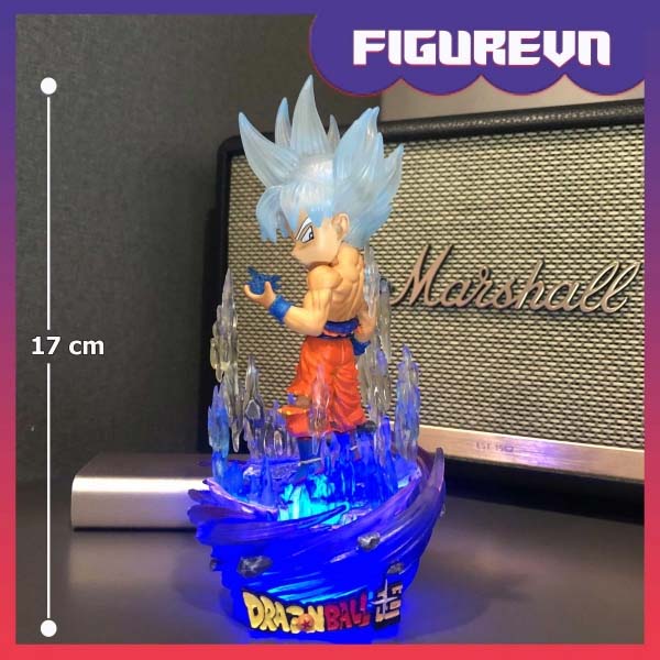 Mô hình Son Goku liếc mắt 17cm có LED (usb) - Dragon Ball