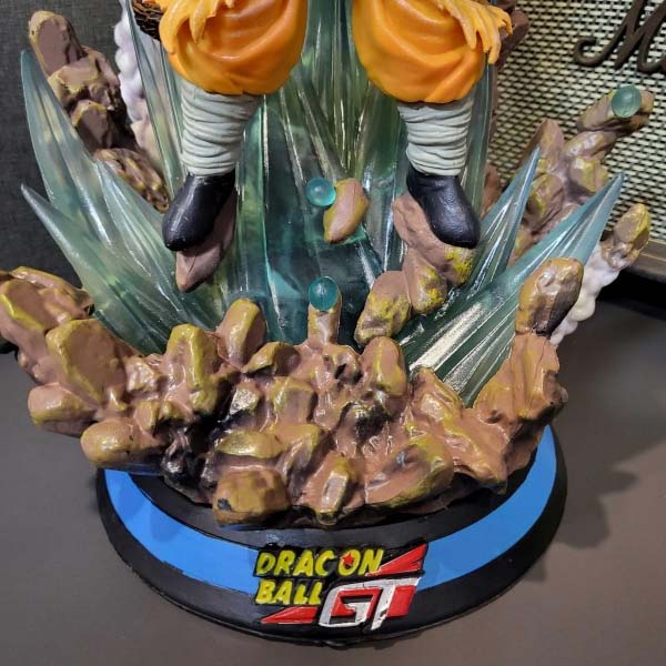 Mô hình Son Goku nâng cầu 50 cm có LED - Dragon Ball