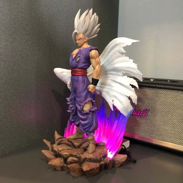 Mô hình Beast Gohan cầm áo choàng 36 cm có LED (USB rất sáng) - Dragon Ball