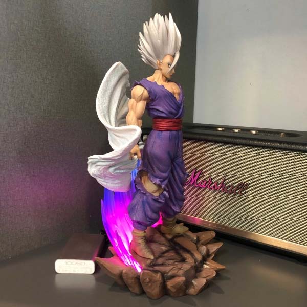 Mô hình Beast Gohan cầm áo choàng 36 cm có LED (USB rất sáng) - Dragon Ball