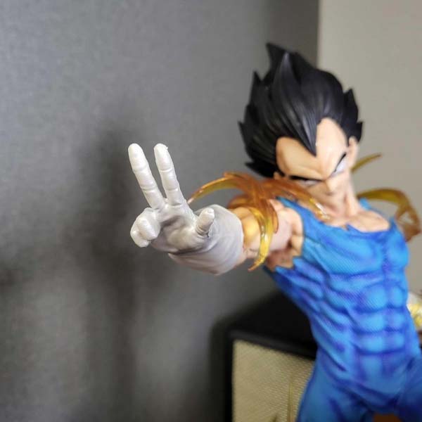 Mô hình Vegeta chiến đấu 3 đầu 45 cm có LED - Dragon Ball