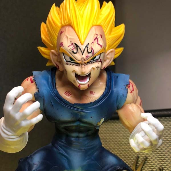 Mô hình Vegeta nổi giận mẫu mới 28 cm (có LED) - Dragon Ball