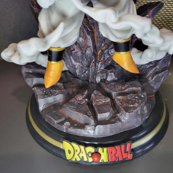 Mô hình Majin Buu (Ma bư ốm) 25 cm (CÓ LED) - Dragon Ball