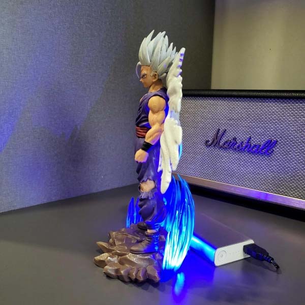 Mô hình Beast Gohan áo choàng 24 cm có LED - Dragon Ball