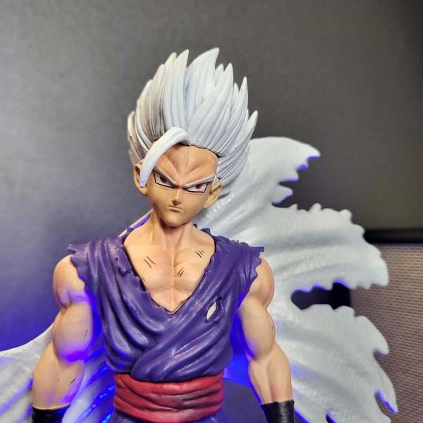 Mô hình Beast Gohan áo choàng 24 cm có LED - Dragon Ball