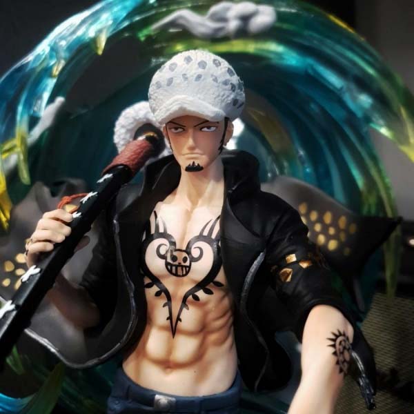 Mô hình Trafalgar Law 41 cm có LED - One Piece