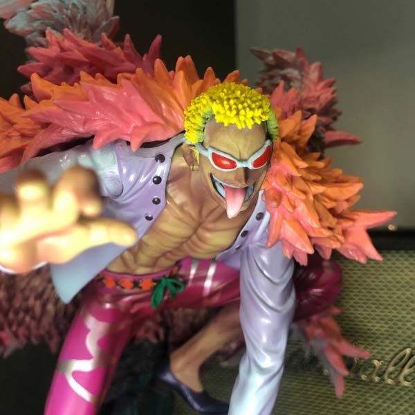 Mô hình Doflamingo POP 34 cm - One Piece