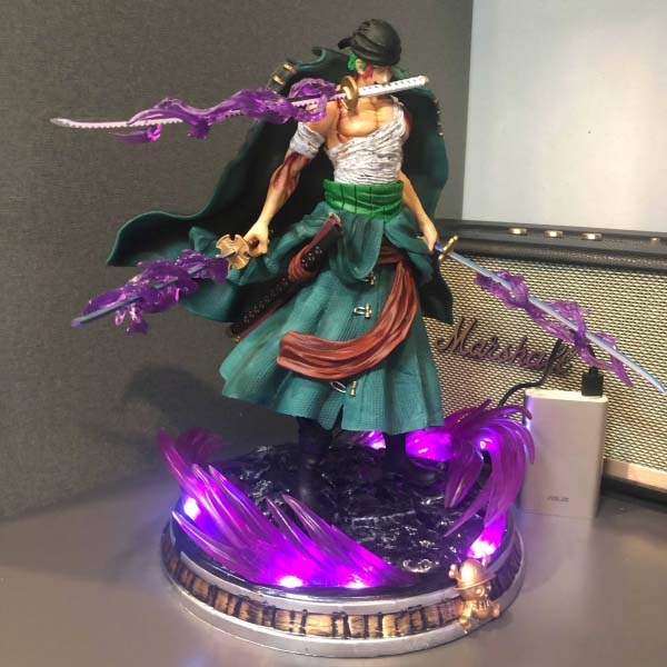 Mô hình Zoro đẫm máu 36 cm có LED - One Piece