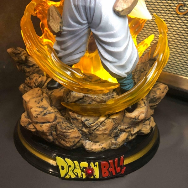 Mô hình Gotenks SSJ3 22 cm có LED - Dragon Ball