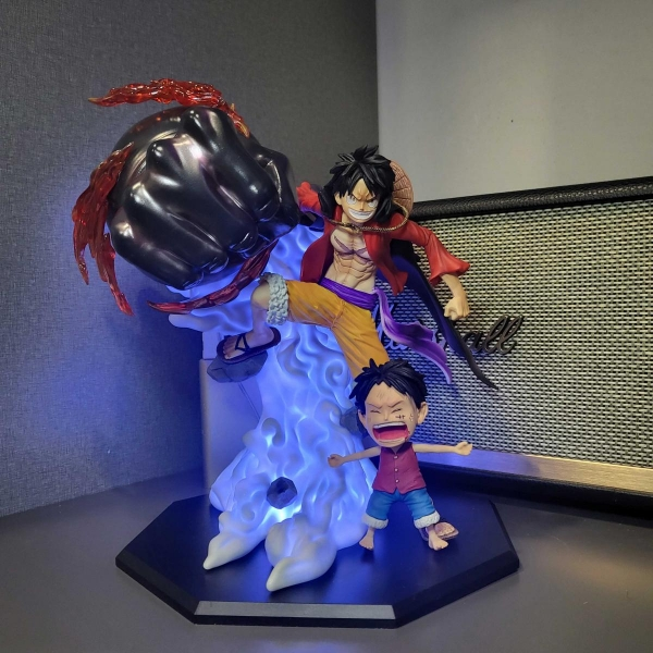 Mô hình Luffy tứ hoàng 27 cm có LED usb - One Piece