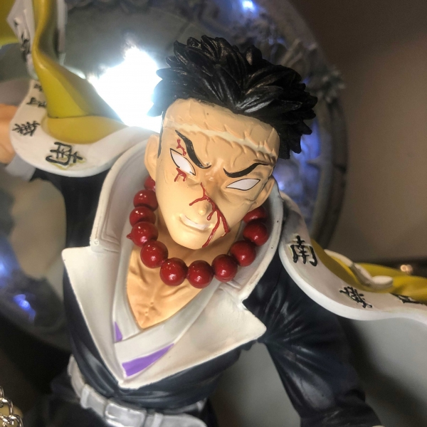 Mô hình Nham Trụ Himejima Gyoumei 41 cm có LED - Kimetsu No Yaiba