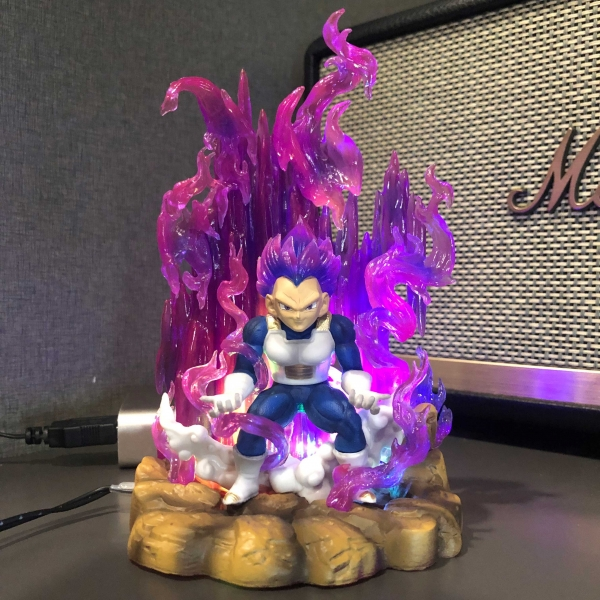 Mô hình Vegeta SSJ nổi giận 15 cm LED usb - Dragon Ball