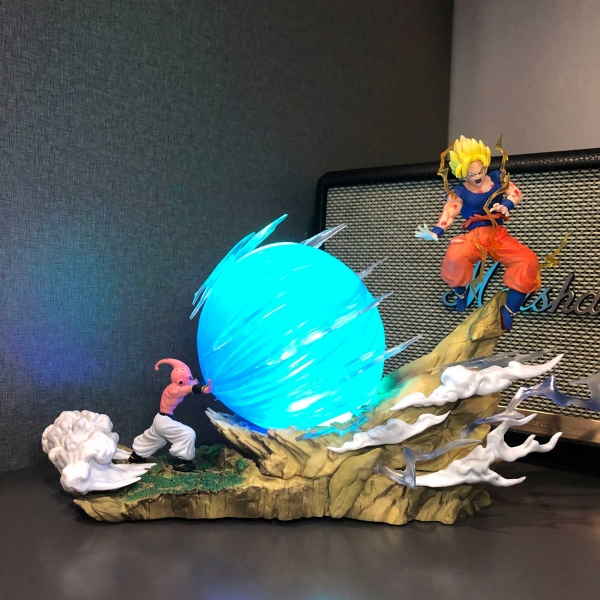 Mô hình Ma bư vs Goku 20 cm có LED - Dragon Ball