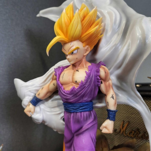 Mô hình Gohan áo choàng 37 cm 2 đầu có LED usb - Dragon Ball