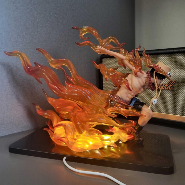 Mô hình ACE chiến đấu 24 cm có LED (usb) - One Piece