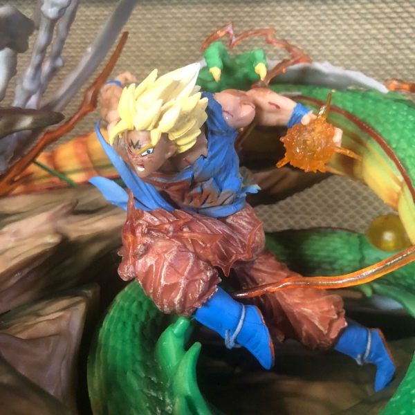 Mô hình Vegeta vs Goku 32 cm có LED - Dragon Ball