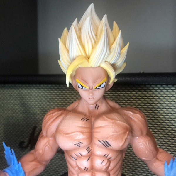 Mô hình Son Goku SSJ 3 kèm 2 bán thân 35 cm có LED - Dragon Ball