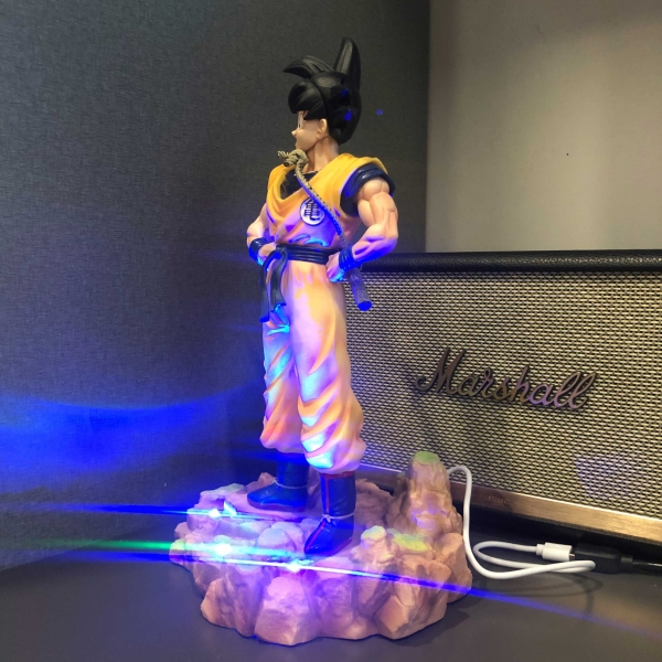 Mô hình Son Goku 32 cm có LED - Dragon Ball