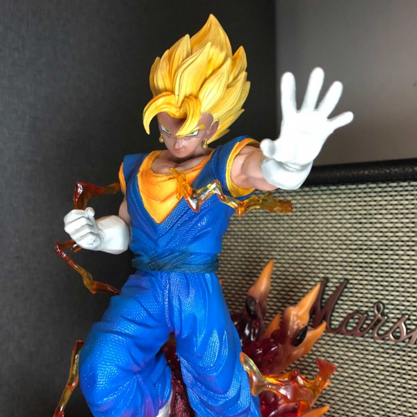 Mô hình Vegito ssj4 mẫu mới 25 cm có LED -Dragon Ball