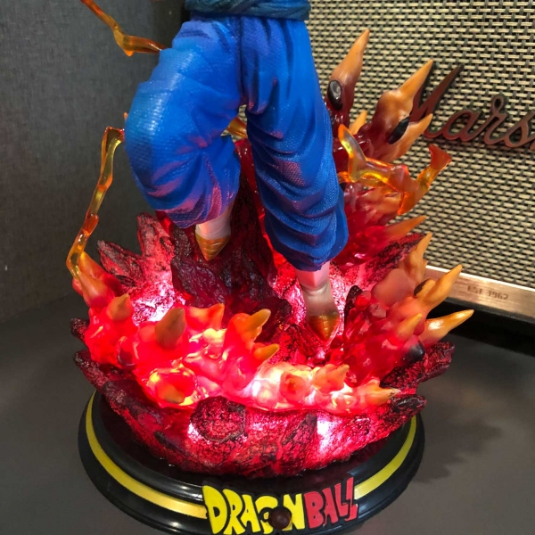 Mô hình Vegito ssj4 mẫu mới 25 cm có LED -Dragon Ball