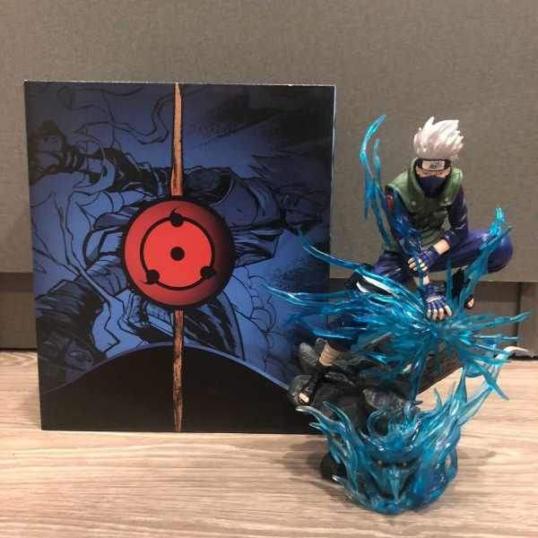 Mô hình Kakashi siêu ngầu 24 cm có LED - Naruto