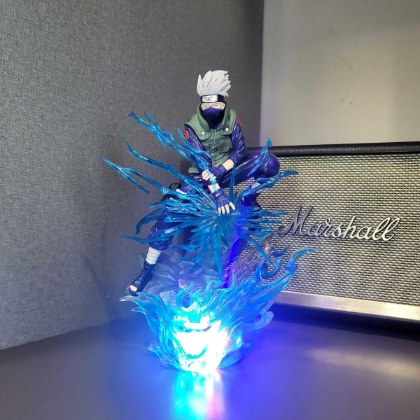 Mô hình Kakashi siêu ngầu 24 cm có LED - Naruto