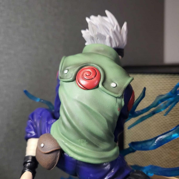 Mô hình Kakashi siêu ngầu 24 cm có LED - Naruto