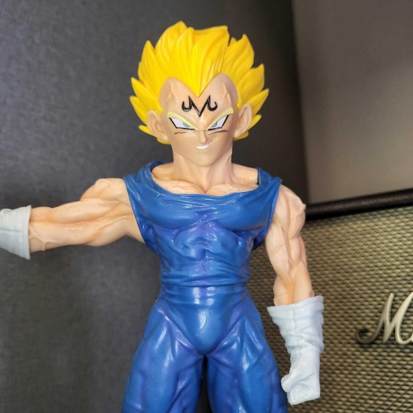 Mô hình Vegeta nổi giận 22 cm - Dragon Ball