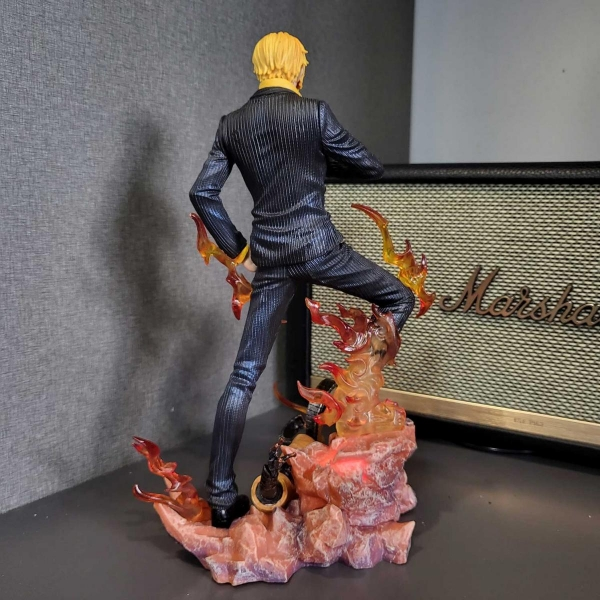 Mô hình Sanji hắc cước 25 cm có LED - One Piece