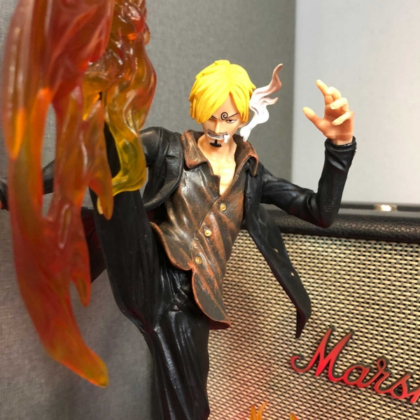 Mô hình Sanji hỏa cước 34 cm có LED (usb) - One Piece