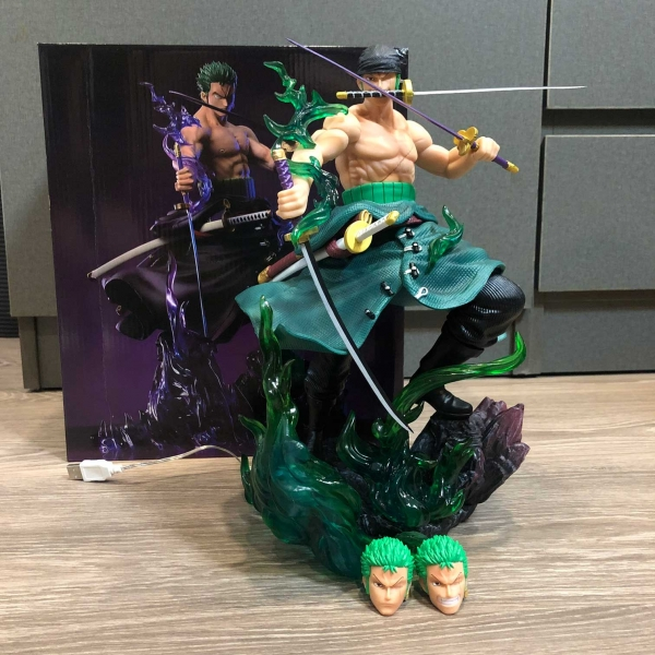 Mô hình Zoro Haki Bá Vương + 2 đầu 31 cm có LED - One Piece