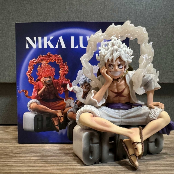 Mô hình Luffy G5 ngồi cười siêu kute 15 cm - One Piece