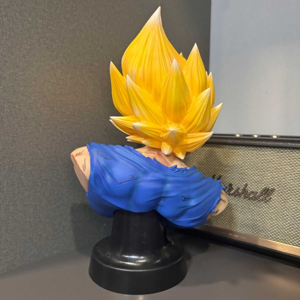 Mô hình Vegeta bán thân 37 cm - Dragon Ball