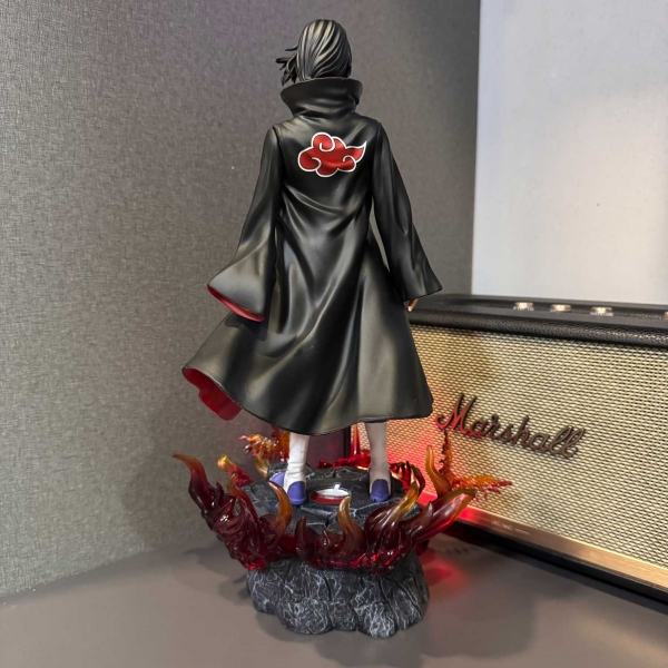 Mô hình Itachi Akatsuki 40 cm có LED - Naruto