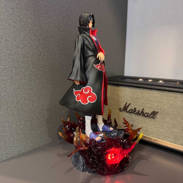 Mô hình Itachi Akatsuki 40 cm có LED - Naruto