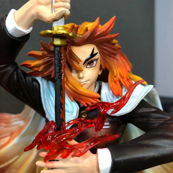 Mô hình Rengoku Hỏa Kiếm 31 cm - Kimetsu No Yaiba