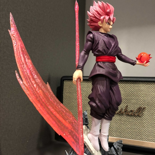 Mô hình Black Goku SS Rose 38 cm