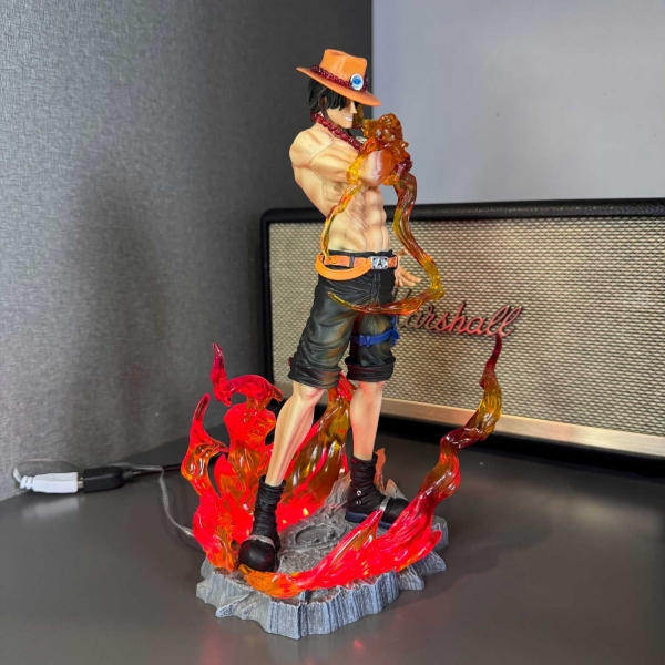 Mô hình Ace Hỏa Quyền kèm bán thân 27 cm có LED - One Piece