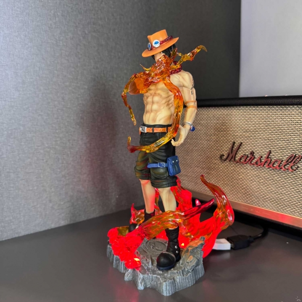 Mô hình Ace Hỏa Quyền kèm bán thân 27 cm có LED - One Piece