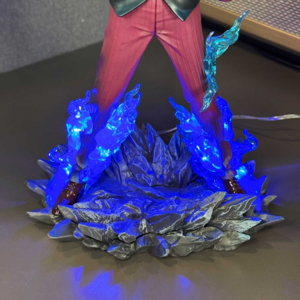 Mô hình Sanji vest đỏ 25 cm có LED - One Piece